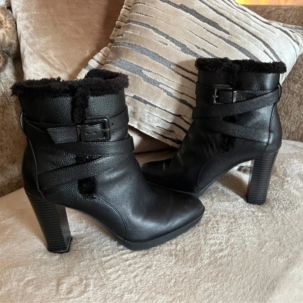 Chic Black Heeled Boots with Buckle Accent